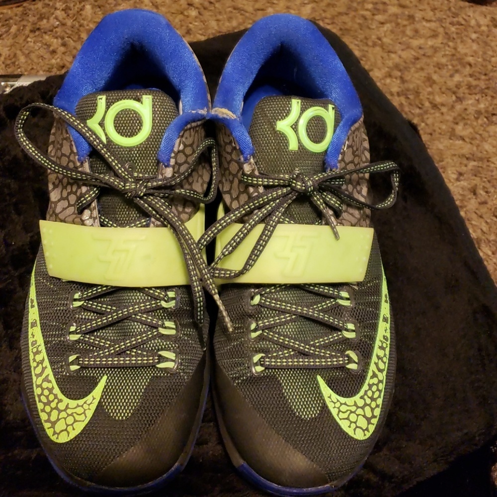 Kd sneakers